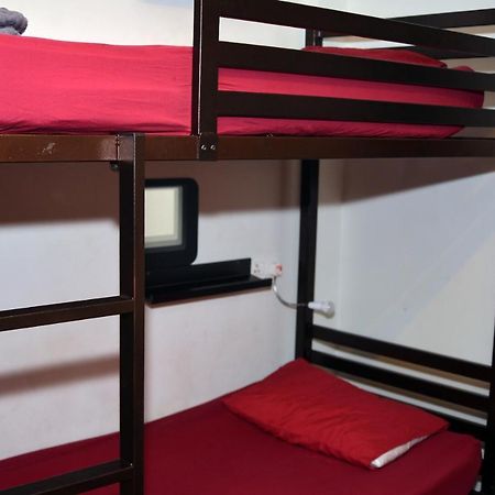 Хостел Dorms Kl 2 Куала-Лумпур Экстерьер фото
